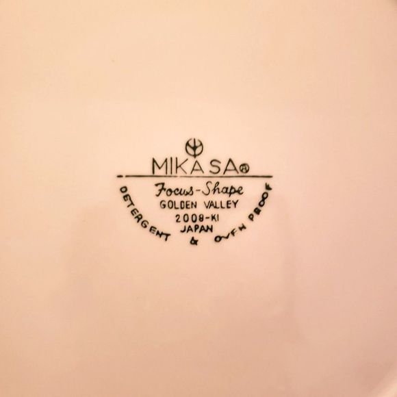 Vintage MIKASA PLATTER Golden Valley Yellow Pear Grape Golden Fruit Focus-Shape - Picture 4 of 8